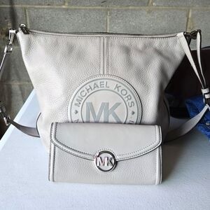 Michael Kors Pebble Gray Messenger Bag and Wallet